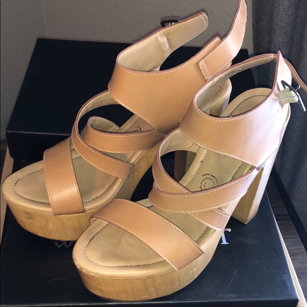 Platforms/heels - Picture 5 of 6